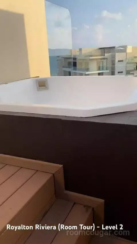 Luxury Suite Ocean View with Terrace Jacuzzi bathroom picture #3