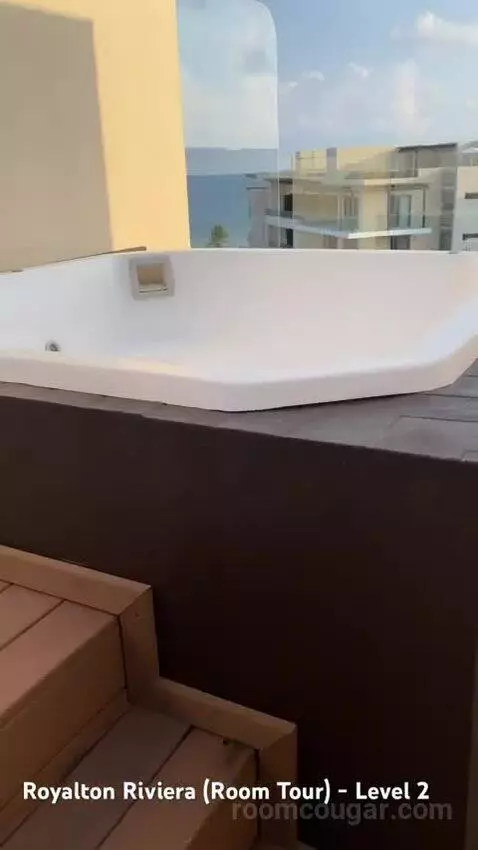 Luxury Suite Ocean View with Terrace Jacuzzi bathroom picture #7