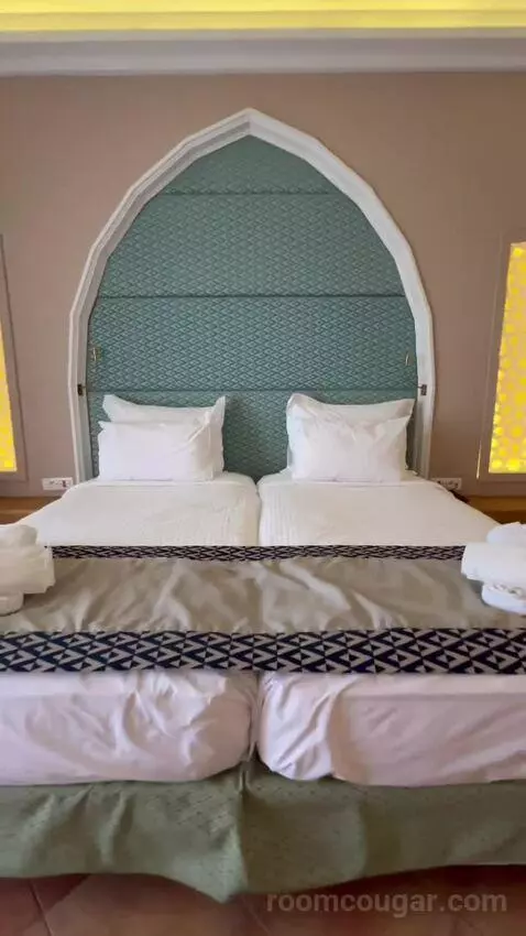 Suite with Balcony bed picture #7