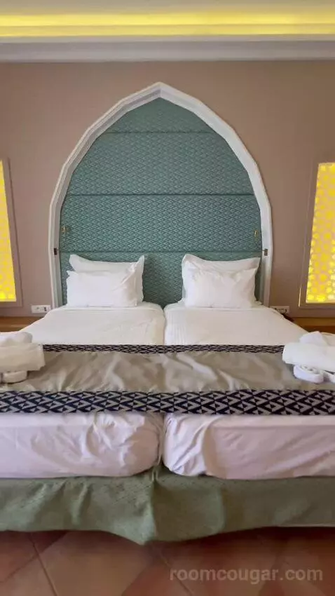 Suite with Balcony bed picture #8