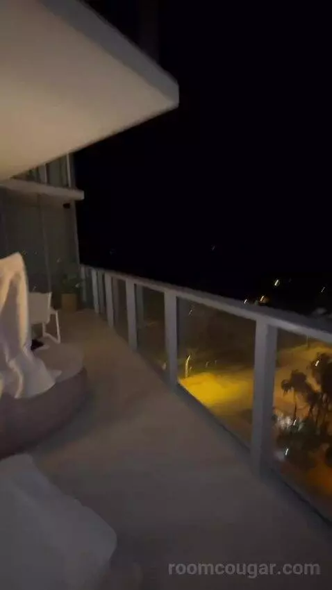 Fabulous Studio Suite, Larger Studio, Ocean View, Balcony view picture #8