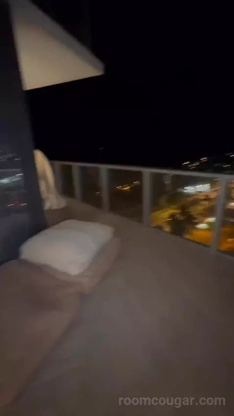 Fabulous Studio Suite, Larger Studio, Ocean View, Balcony bed picture #1