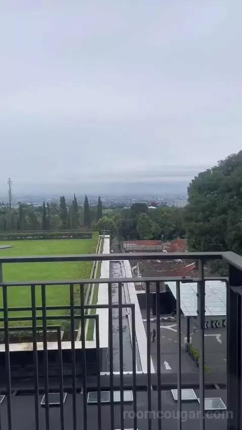 Deluxe Twin City View with Balcony view picture #5