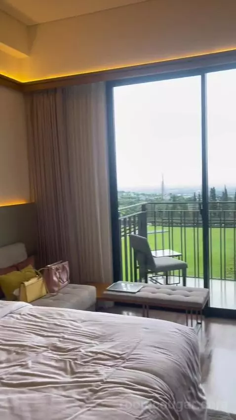 Deluxe Twin City View with Balcony view picture #10