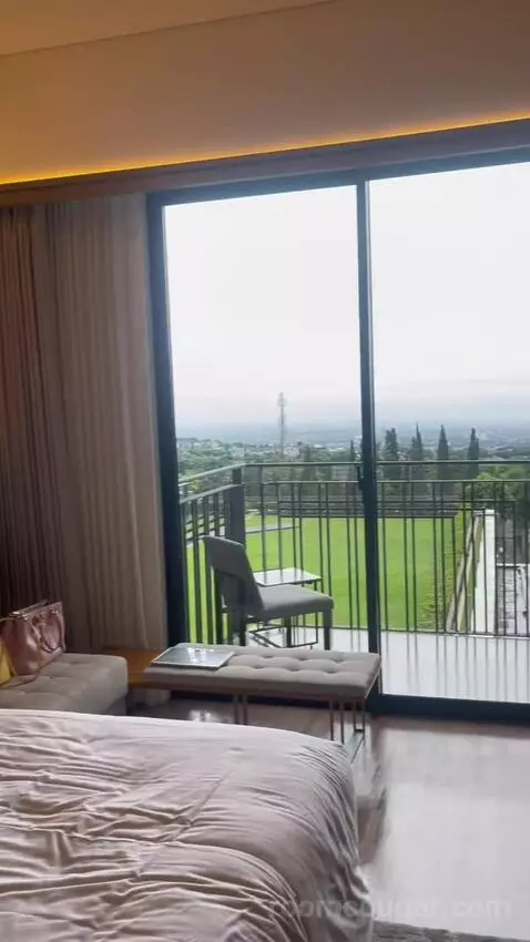 Deluxe Twin City View with Balcony view picture #12