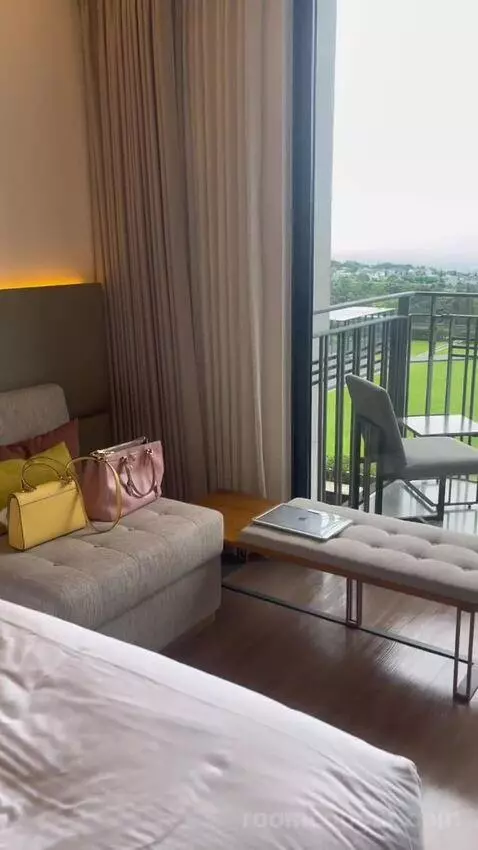 Deluxe Twin City View with Balcony bed picture #5