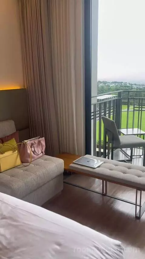 Deluxe Twin City View with Balcony bed picture #6