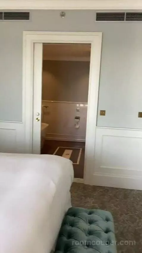 Deluxe Double Room with City View picture #19