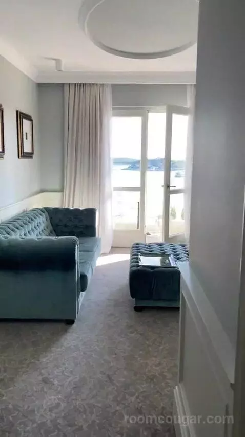 Deluxe Double Room with City View picture #4