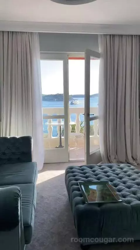 Deluxe Double Room with City View picture #6