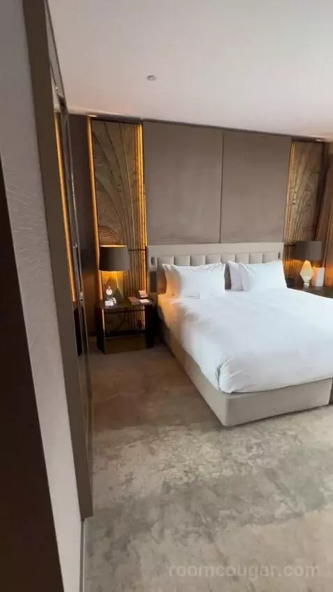 Junior Suite with Terrace bed picture #5