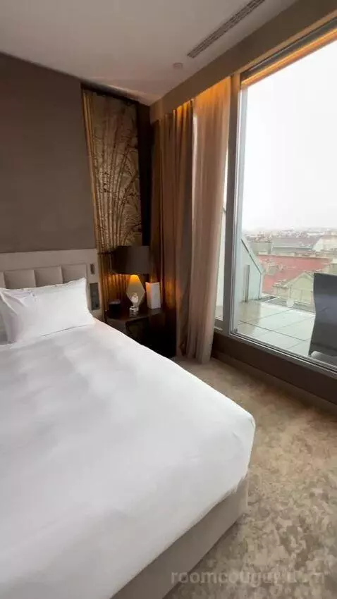 Junior Suite with Terrace bed picture #11