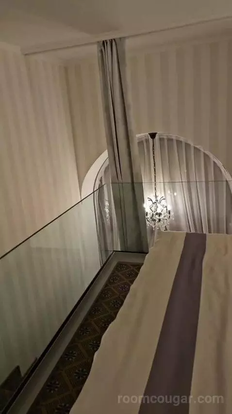 Duplex King Room bed picture #9