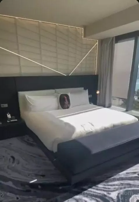 Fabulous King Room bed picture #2