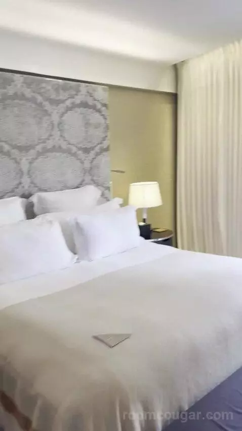 One-Bedroom Premium King Suite bed picture #12