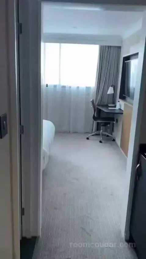 Superior King Room picture #1