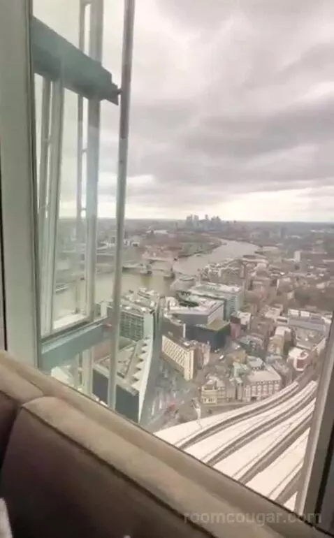 Iconic King Room with City View view picture #8