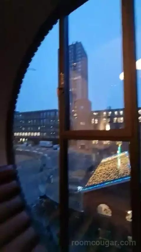 Deluxe Double Room with Round Window view picture #7