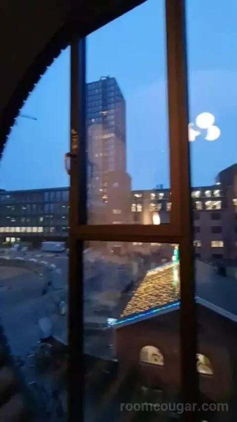 Deluxe Double Room with Round Window view picture #8