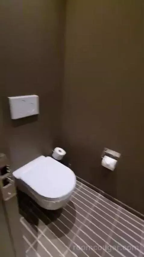 Deluxe Double Room with Round Window bathroom picture #4