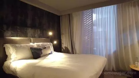 Feeling Superior, Guest Room, King, City View bed picture #6