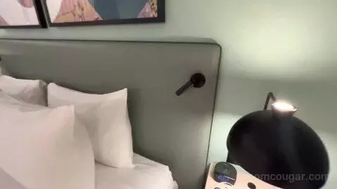 King Room with Balcony - High Floor bed picture #5