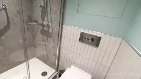 King Room with Balcony - High Floor bathroom picture #12