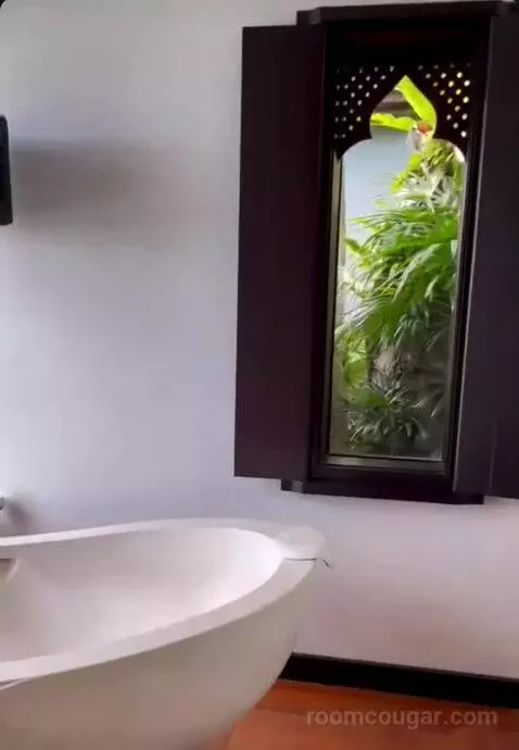 Island Ocean Pool Villa King bathroom picture #9