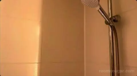 King Studio bathroom picture #7