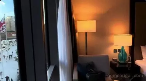 King Studio bed picture #3