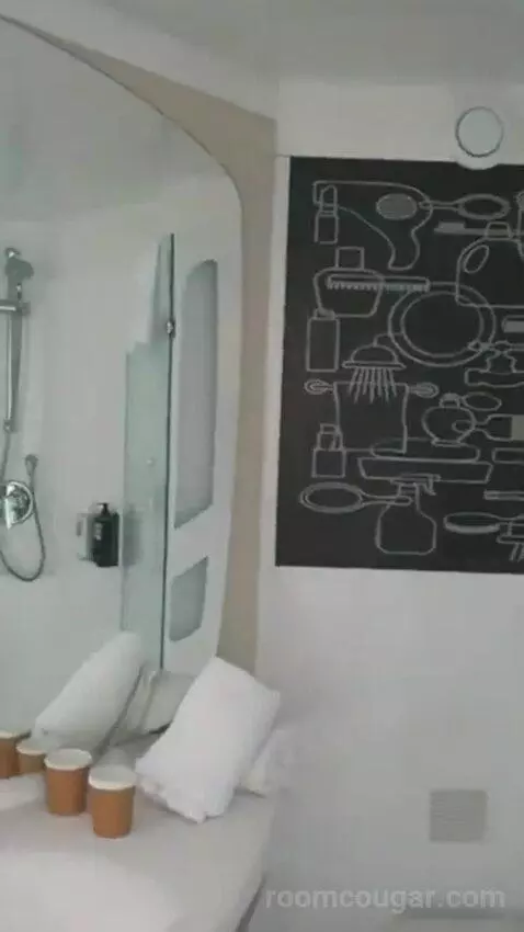 Double Sweet Room By Ibis bed picture #3