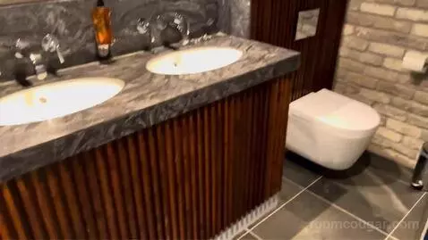 Signature Suite bathroom picture #11