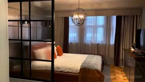 Signature Suite bed picture #12