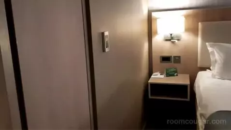 Standard Double or Twin Room bed picture #3