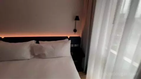 King Room bed picture #5