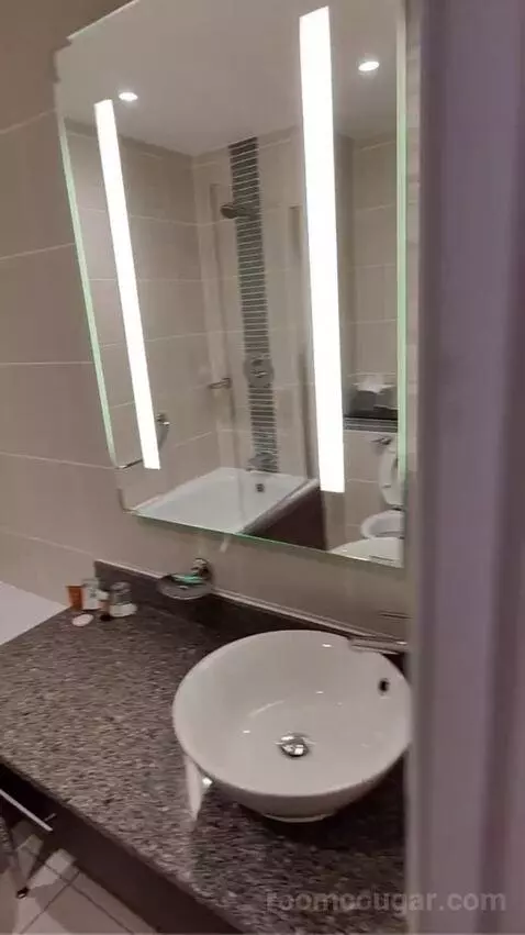 Superior Double Room bathroom picture #7