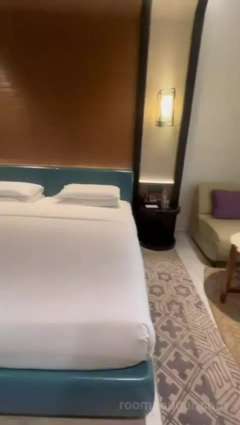 Twin Room with Sea View bed picture #5