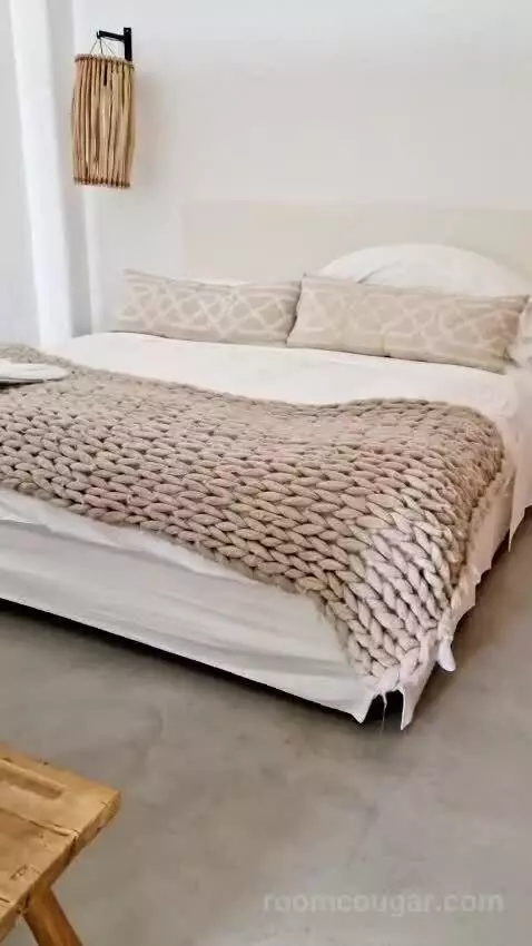 Junior Suite bed picture #6