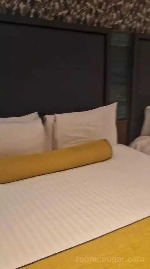 Superior Queen Room with Two Queen Beds bed picture #6
