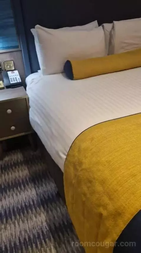 Superior Queen Room with Two Queen Beds bed picture #9