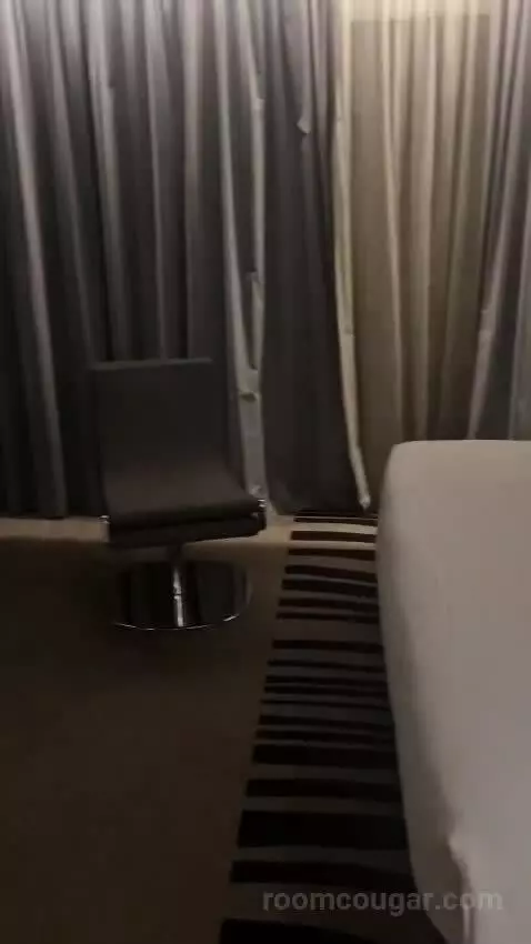 Executive Queen Room with Sofa Bed bed picture #7