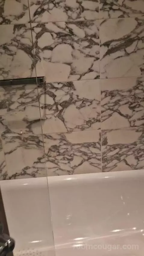 Small Double Room bathroom picture #12
