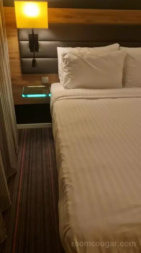 Moxy Sleeper, Guest Room, 1 Queen bed picture #3