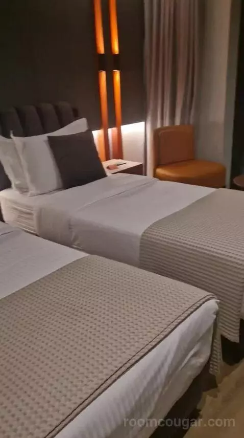 Premium Room with Balcony (#407) bed picture #7