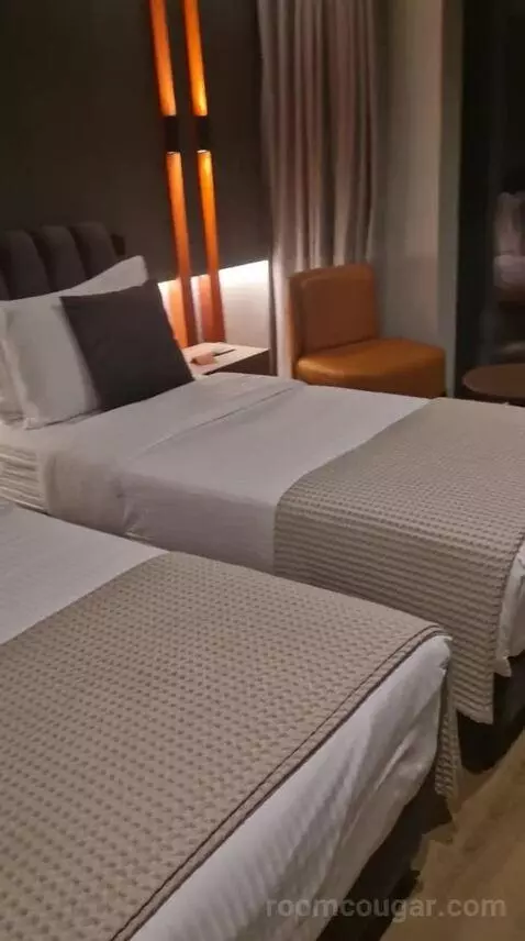 Premium Room with Balcony (#407) bed picture #8