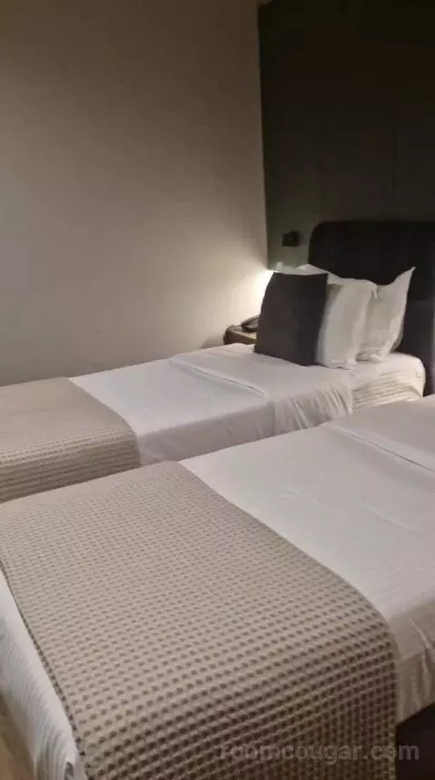 Premium Room with Balcony (#407) bed picture #10