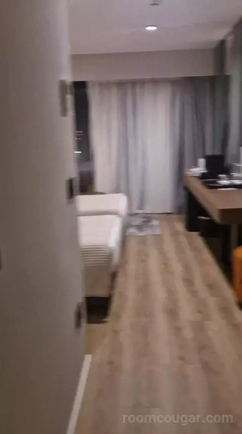 Premium Room with Balcony (#407) bed picture #2