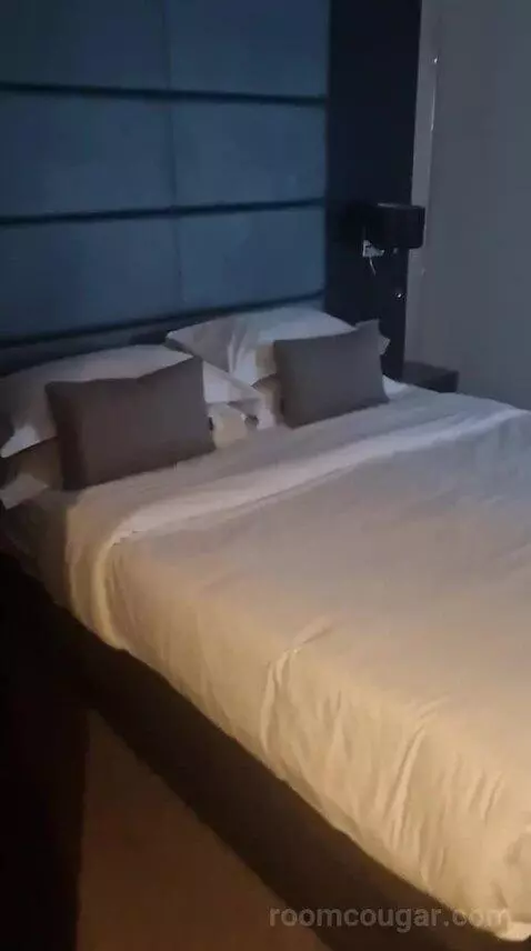 Standard Double Room bed picture #4