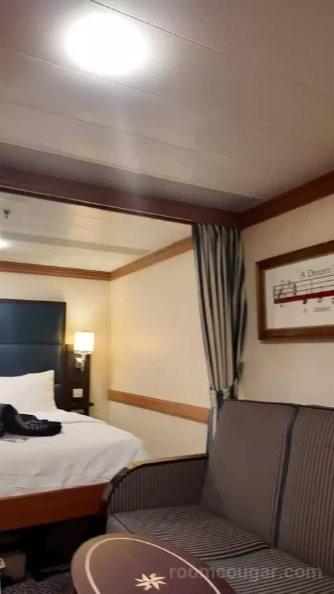 Interior Stateroom (#6083) bed picture #5