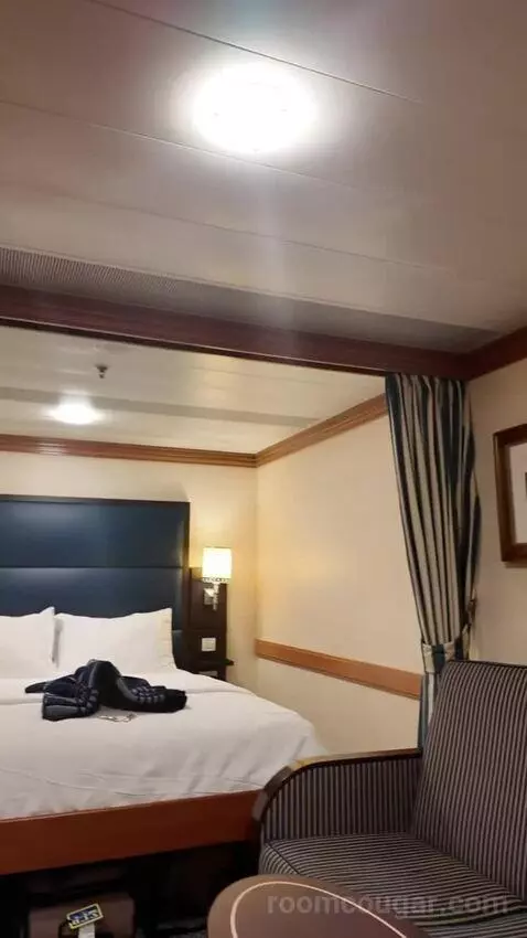 Interior Stateroom (#6083) bed picture #8
